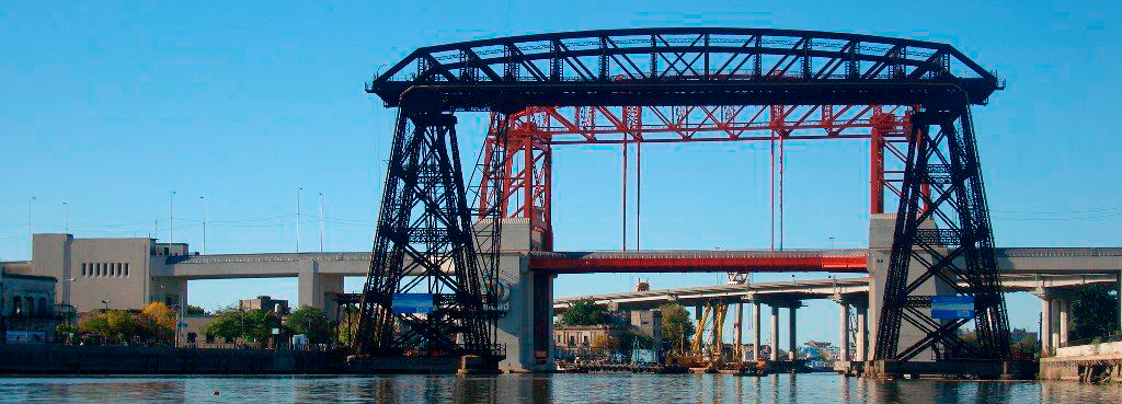 Foto del encabezado para el artículo de reseña historica del puente transbordador