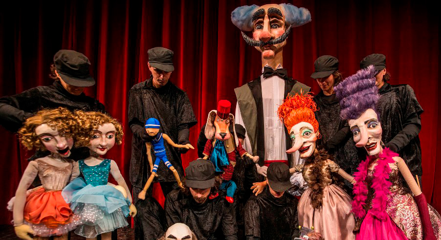 foto obra con títeres